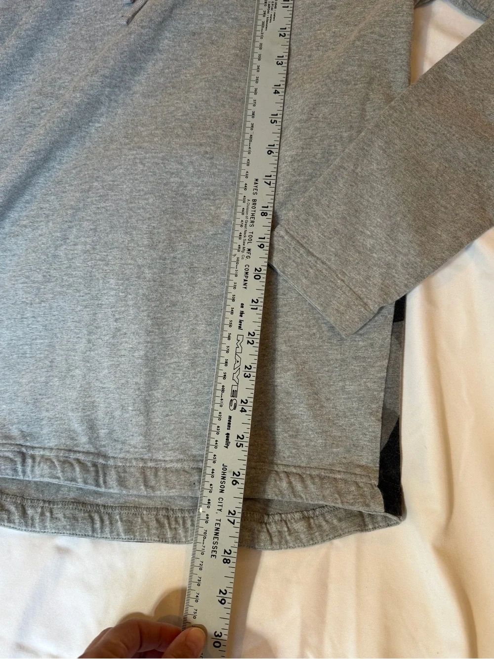 Nike Men’s Gray Pullover Hoodie Size L Logo Drawstring